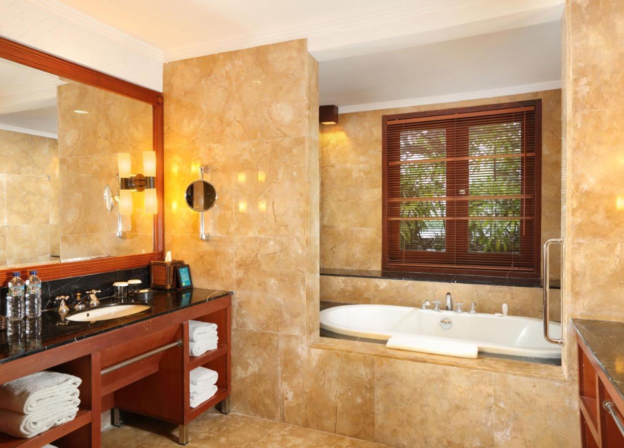Villas At The Patra Bali Resort And Villas - Chse Certified Kuta Lombok Exteriör bild